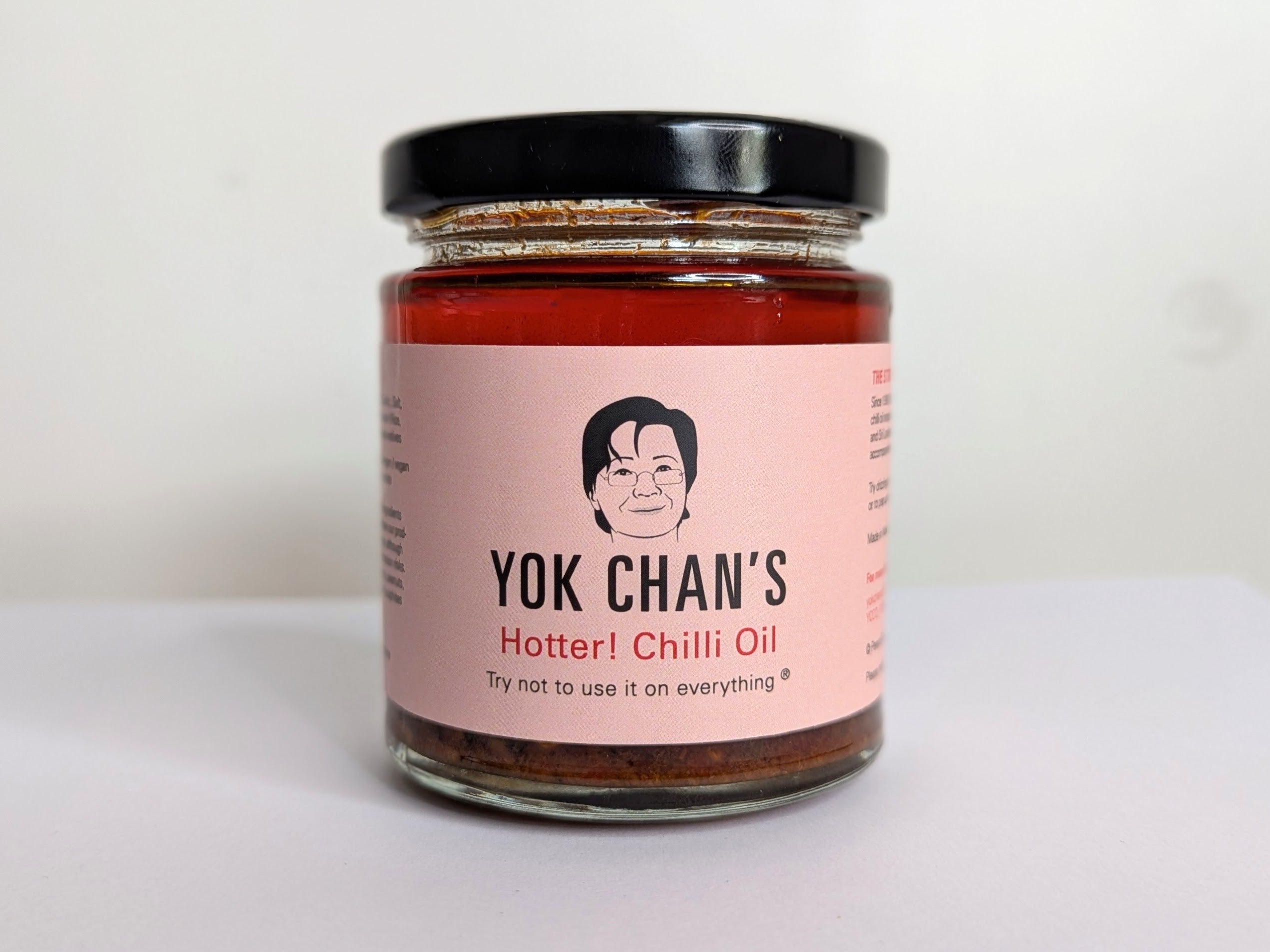 One jar of Yok Chan's Hotter! Chilli Oil